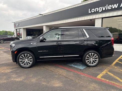 Used 2021 GMC Yukon Denali w/ Denali Premium Package RWD image 11