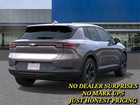 New 2026 Chevrolet Equinox EV LT image 4