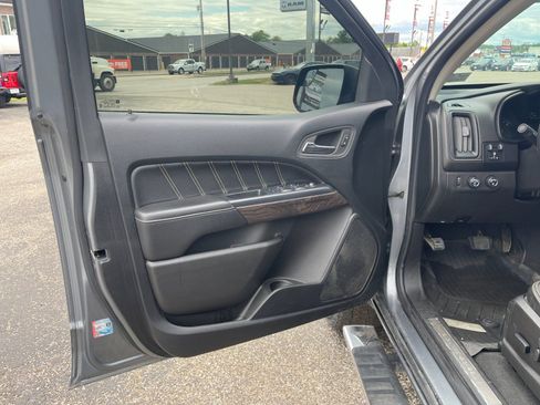 Used 2022 GMC Canyon Denali AWD/4WD image 11
