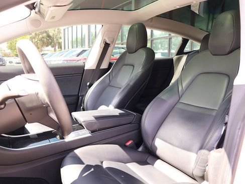 Used 2020 Tesla Model 3 Long Range image 29