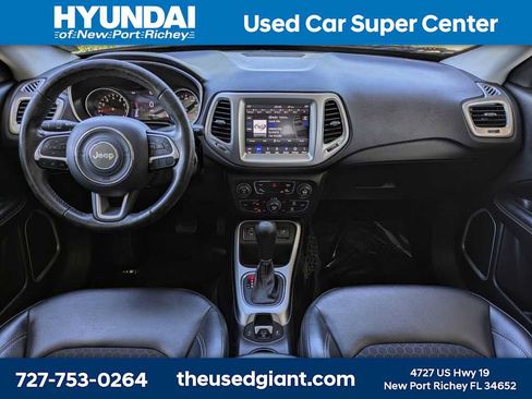 Used 2018 Jeep Compass Latitude w/ Popular Equipment Group FWD image 19