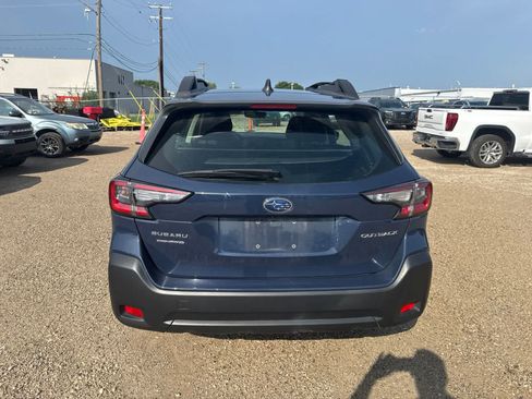 Used 2025 Subaru Outback AWD/4WD image 13