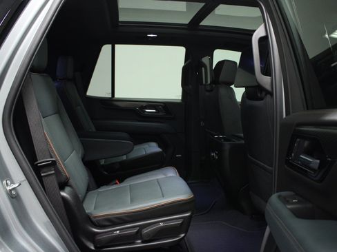 Used 2026 GMC Yukon AT4 w/ AT4 Premium Plus Package AWD/4WD image 17