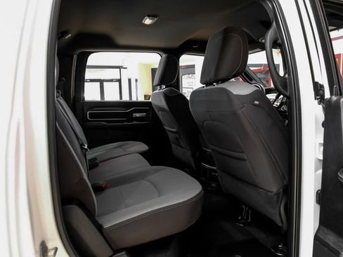 Used 2024 RAM 2500 Big Horn AWD/4WD image 40