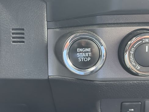 Used 2023 Toyota Tacoma TRD Sport w/ TRD Premium Sport Package AWD/4WD image 27