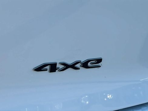 Used 2025 Jeep Wagoneer S Limited w/ Comfort Package image 8