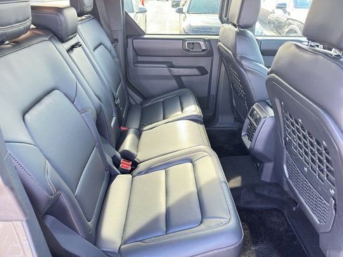 New 2025 Ford Bronco Badlands image 36