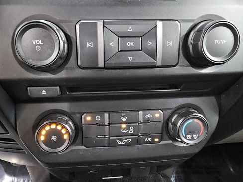 Used 2017 Ford F150 XL w/ Equipment Group 101A Mid AWD/4WD image 18