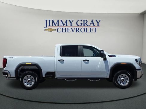 Used 2024 GMC Sierra 2500 Pro w/ Convenience Package AWD/4WD image 6