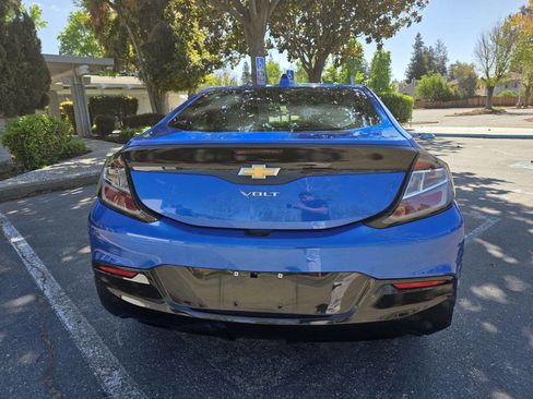 Used 2018 Chevrolet Volt LT image 8