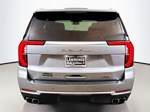 Certified 2025 GMC Yukon Denali AWD/4WD image 5