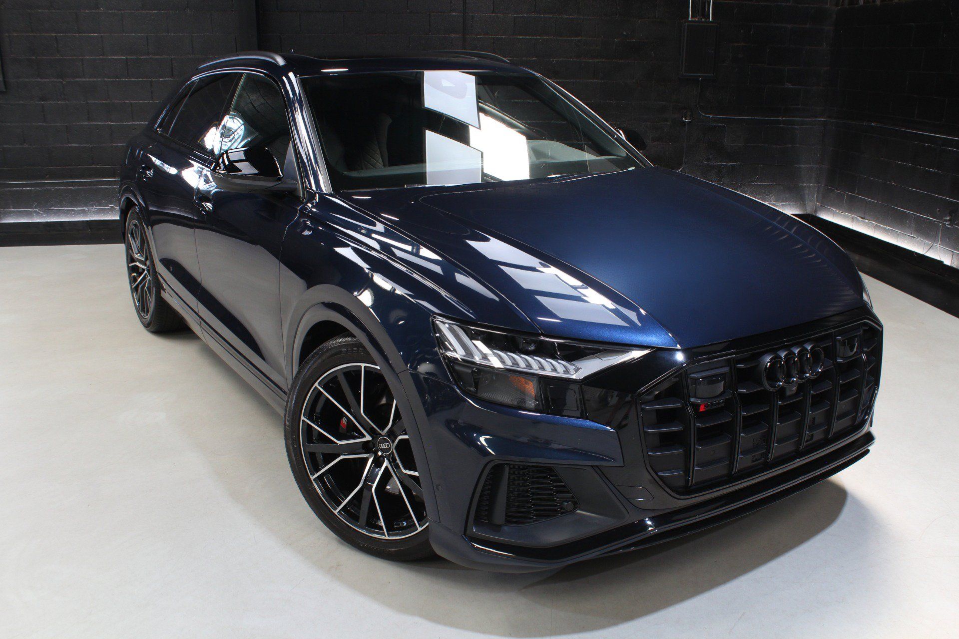 Used 2023 Audi SQ8 Premium Plus AWD/4WD image 11