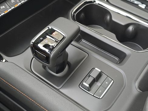 New 2026 GMC Sierra 1500 AT4 w/ AT4 Premium Package AWD/4WD image 18