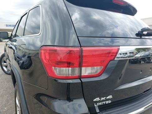 Used 2013 Jeep Grand Cherokee Limited AWD/4WD image 35