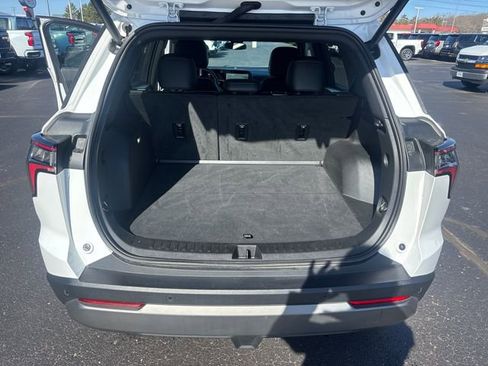 Used 2026 Chevrolet Equinox LT w/ Convenience Package II AWD/4WD image 28