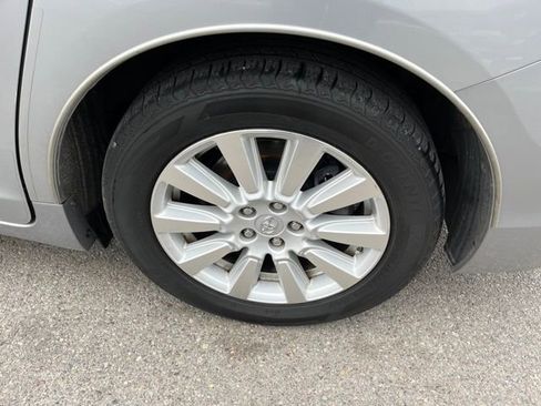 Used 2017 Toyota Sienna Limited image 26