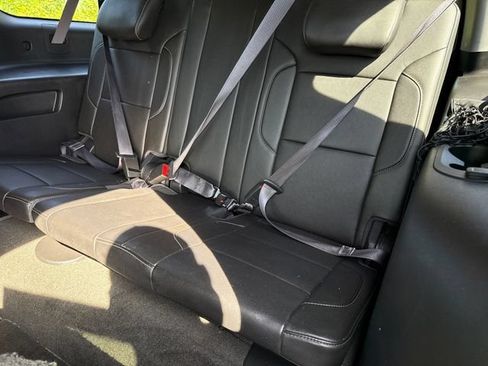 Used 2016 Chevrolet Suburban LTZ AWD/4WD image 18