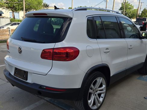Used 2013 Volkswagen Tiguan SEL FWD image 8