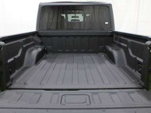 Used 2023 Jeep Gladiator Willys image 33
