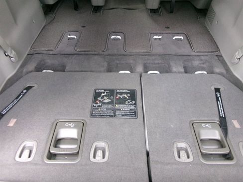 Used 2018 Kia Sedona L image 24