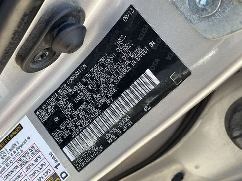 Used 2014 Toyota 4Runner SR5 AWD/4WD image 30