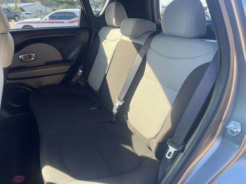 Used 2016 Kia Soul image 13