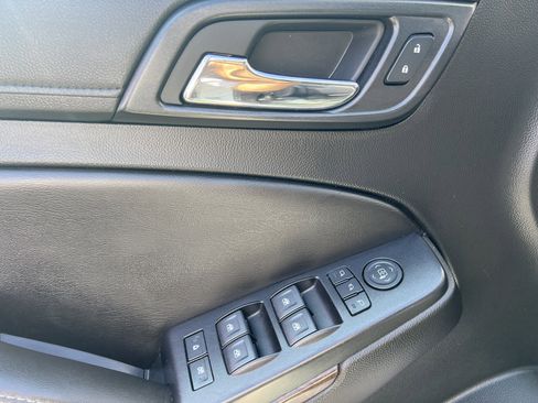 Used 2018 Chevrolet Tahoe LT w/ Luxury Package image 12