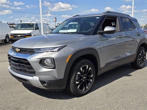 Used 2023 Chevrolet TrailBlazer LT image 6