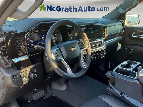 Certified 2025 Chevrolet Silverado 1500 LT image 18