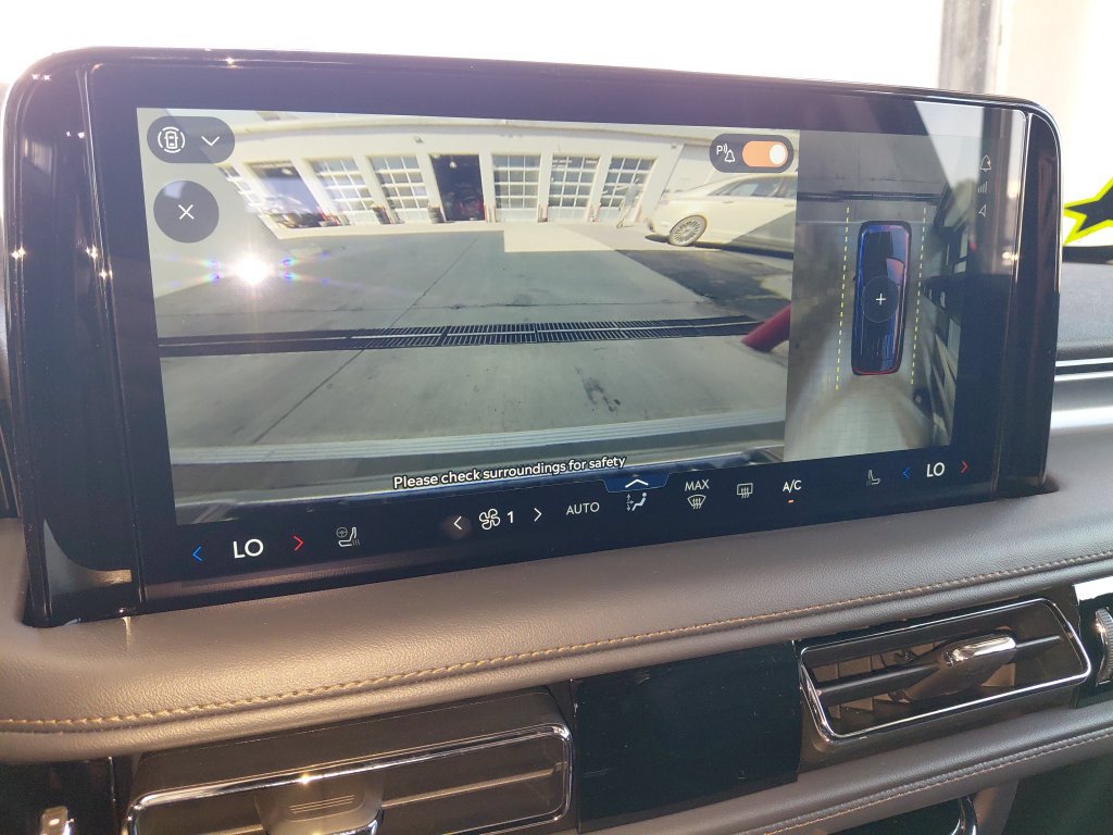 New 2026 Lincoln Aviator AWD image 41