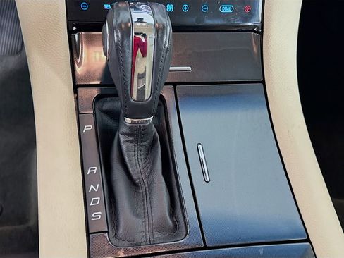 Used 2017 Ford Taurus Limited image 21