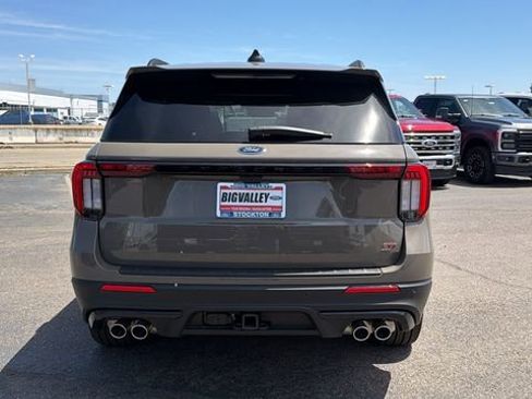 New 2026 Ford Explorer ST w/ Sun And Sound Package AWD/4WD image 4