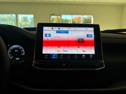 Used 2024 Jeep Compass Trailhawk w/ Trailhawk Elite Group image 30