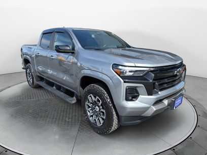 Used 2023 Chevrolet Colorado Z71 w/ Z71 Convenience Package 2