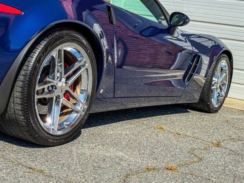 Used 2007 Chevrolet Corvette Z06 w/ Preferred Equipment Group image 35