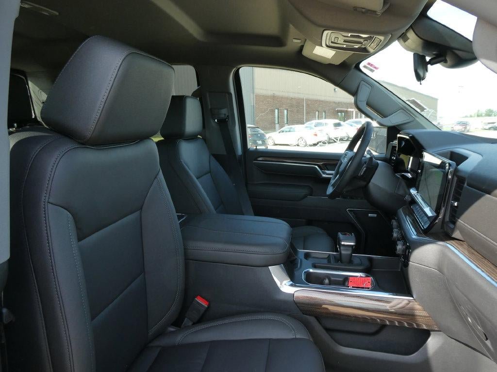New 2026 Chevrolet Silverado 1500 RST w/ Convenience Package II AWD/4WD image 11