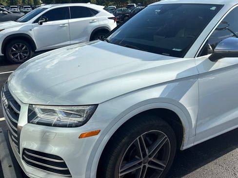 Used 2020 Audi SQ5 Premium Plus w/ Premium Plus Package AWD/4WD image 2