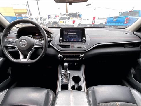 Used 2022 Nissan Altima 2.5 SR image 14