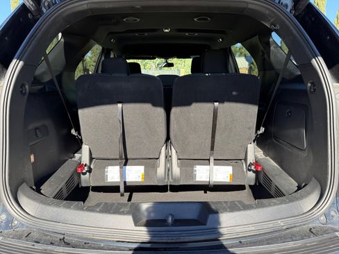 Used 2018 Ford Explorer XLT w/ Equipment Group 201A image 21