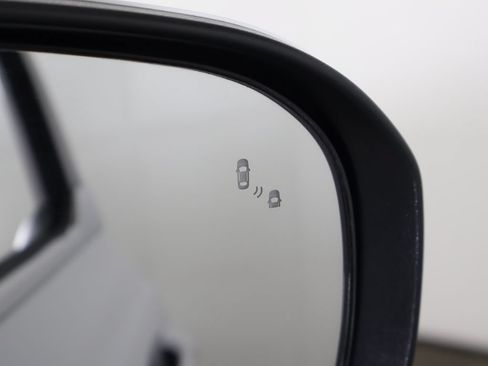 Used 2022 Kia Telluride LX FWD image 37