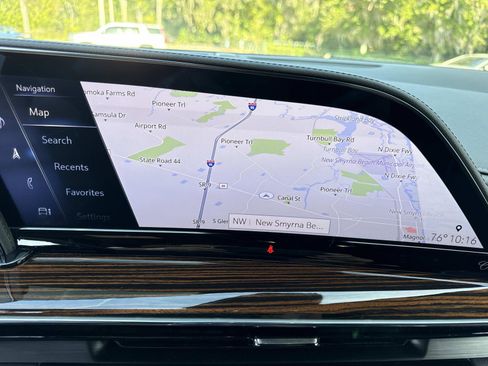 Used 2023 Cadillac Escalade Premium Luxury image 25