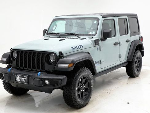 Used 2023 Jeep Wrangler Unlimited w/ Cold Weather Group image 2