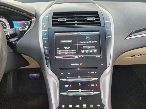 Used 2014 Lincoln MKZ Hybrid w/ Equipment Group 202A Reserve image 31