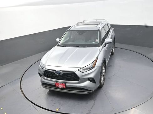 Used 2021 Toyota Highlander Platinum AWD/4WD image 25
