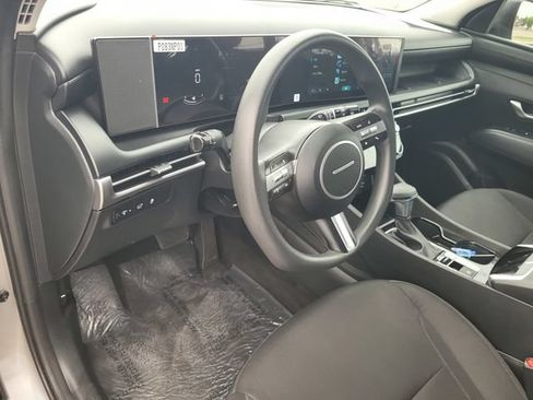 Used 2025 Hyundai Tucson SEL FWD image 12