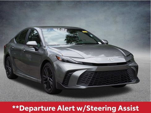 Used 2026 Toyota Camry SE w/ Multimedia Upgrade Package FWD image 5