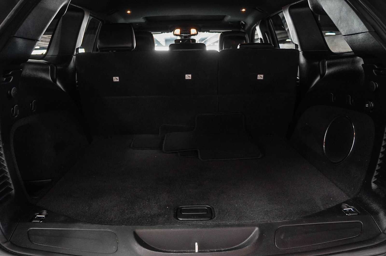 Used 2020 Jeep Grand Cherokee Altitude RWD image 28