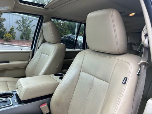 Used 2015 Ford Expedition Limited w/ Equipment Group 301A RWD image 9