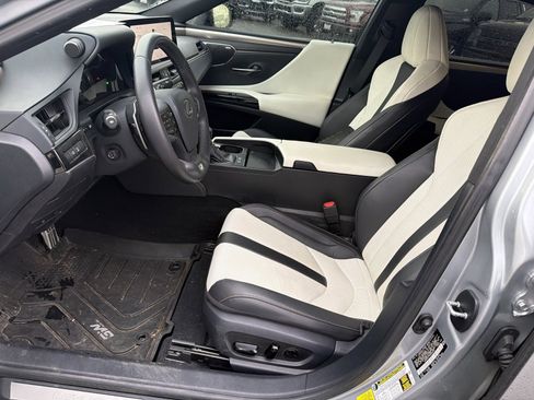 Used 2024 Lexus ES 300h F Sport image 10