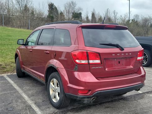 Used 2011 Dodge Journey Mainstreet w/ Popular Equipment Group image 6
